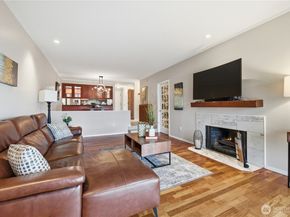 2253 Gilman Drive W 505, Seattle WA 98119
