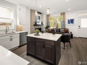 13468 (HS 9) NE 112th Place, Redmond WA 98052