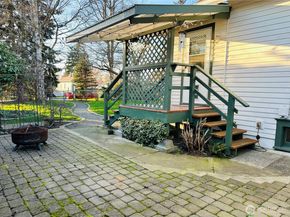 1621 Baker Avenue, Everett WA 98201