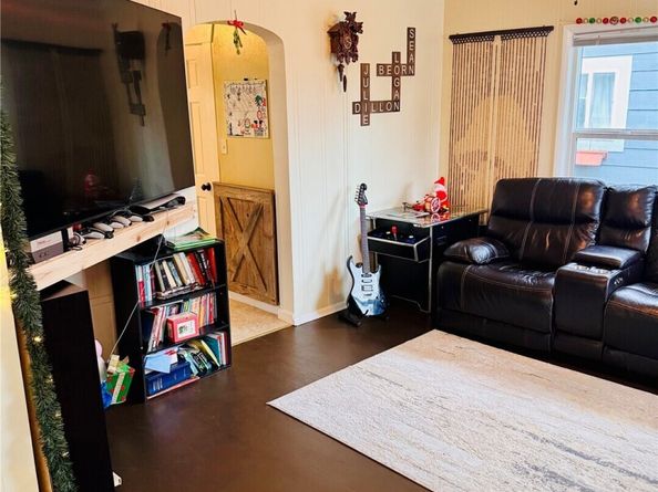 1621 Baker Avenue, Everett WA 98201