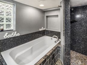 2614 E Pike Street, Seattle WA 98122