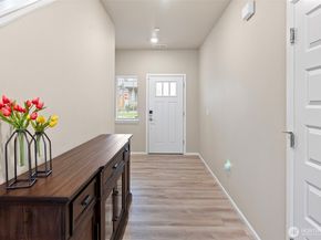 980 Thrush Court SE, Port Orchard WA 98366