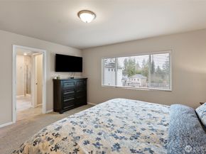 980 Thrush Court SE, Port Orchard WA 98366