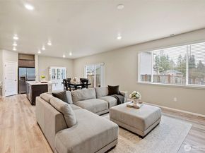 980 Thrush Court SE, Port Orchard WA 98366