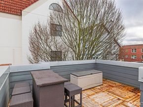 1810 11th Avenue A, Seattle WA 98122