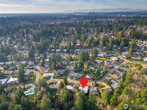 62 165th Avenue SE, Bellevue WA 98008