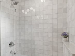 62 165th Avenue SE, Bellevue WA 98008