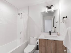 3307 Wetmore Avenue S B, Seattle WA 98144