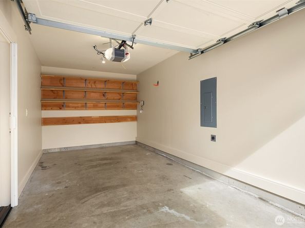 3449 Magnolia Boulevard W, Seattle WA 98199
