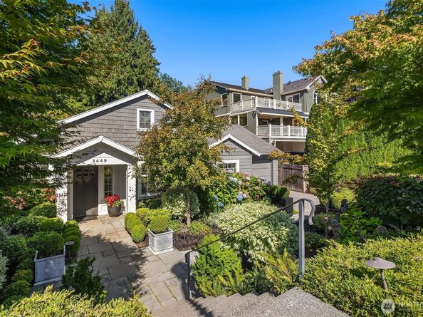 3449 Magnolia Boulevard W, Seattle WA 98199