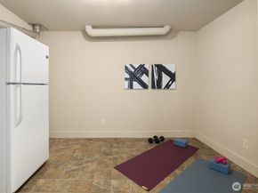 3449 Magnolia Boulevard W, Seattle WA 98199