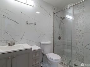 6835 NE 153rd Place C201, Kenmore WA 98028
