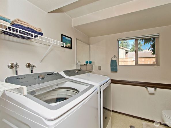 4226 S 247th Court, Kent WA 98032