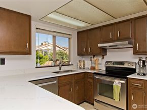 4226 S 247th Court, Kent WA 98032