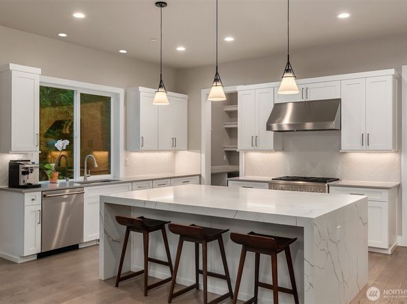 7609 NE 155th Street, Kenmore WA 98028