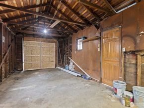 11504 Sand Point Way NE, Seattle WA 98125