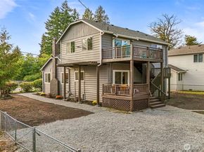 11504 Sand Point Way NE, Seattle WA 98125