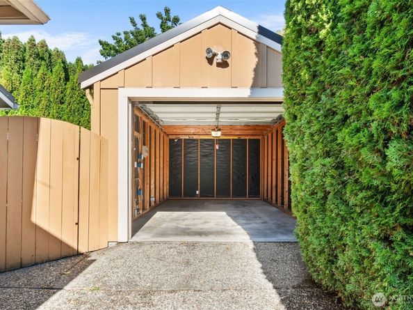 2358 NW 73rd Street, Seattle WA 98117