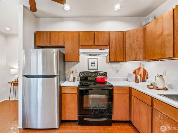 2358 NW 73rd Street, Seattle WA 98117