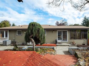 12011 SE 157th Place, Renton WA 98058