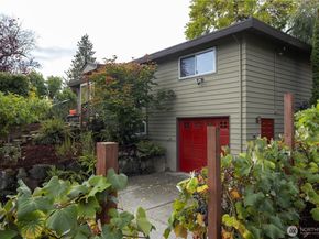 12011 SE 157th Place, Renton WA 98058