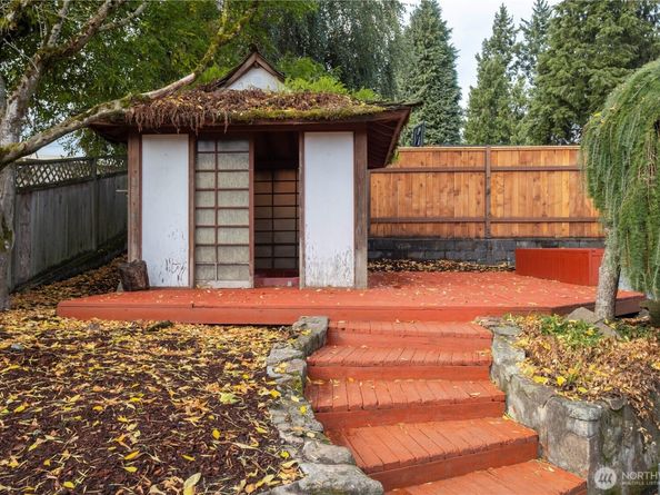 12011 SE 157th Place, Renton WA 98058