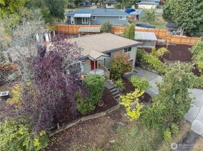 12011 SE 157th Place, Renton WA 98058