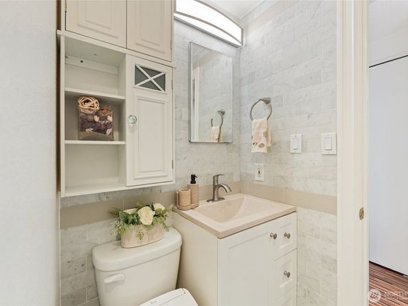 10107 Meridian Avenue, Everett WA 98208