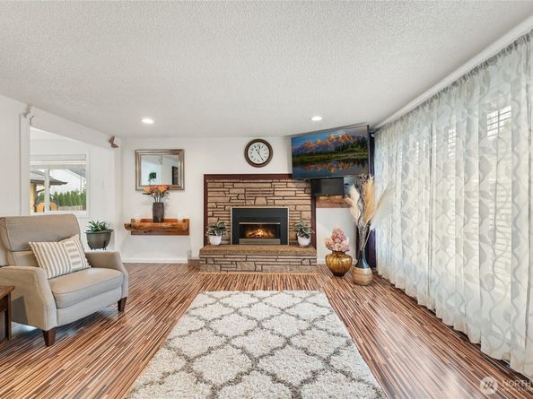 10107 Meridian Avenue, Everett WA 98208