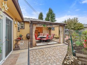 10107 Meridian Avenue, Everett WA 98208