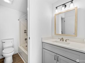 12719 NE 116th Street E302, Kirkland WA 98034