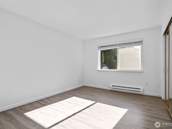 12719 NE 116th Street E302, Kirkland WA 98034