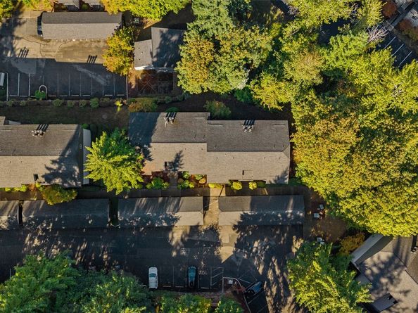 12719 NE 116th Street E302, Kirkland WA 98034