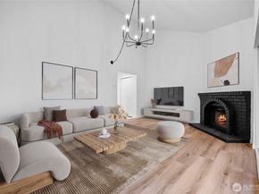 12719 NE 116th Street E302, Kirkland WA 98034