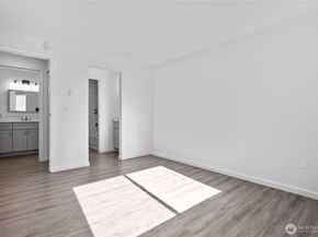12719 NE 116th Street E302, Kirkland WA 98034