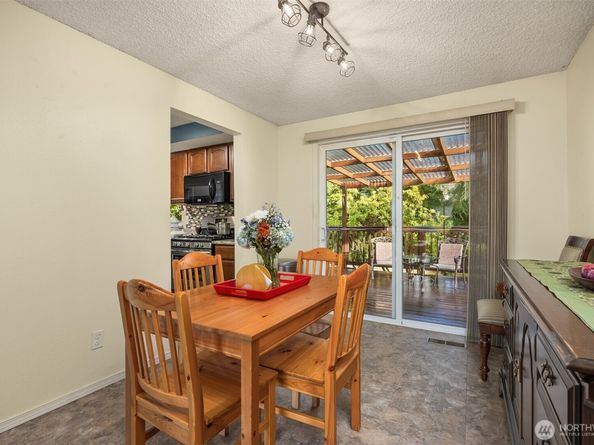12734 SE 191st Place, Renton WA 98058