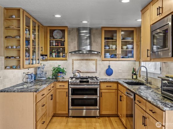 11303 126th Avenue NE, Kirkland WA 98033