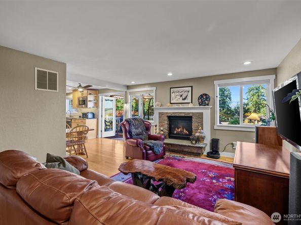 11303 126th Avenue NE, Kirkland WA 98033