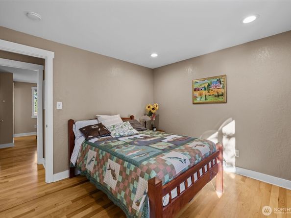 11303 126th Avenue NE, Kirkland WA 98033