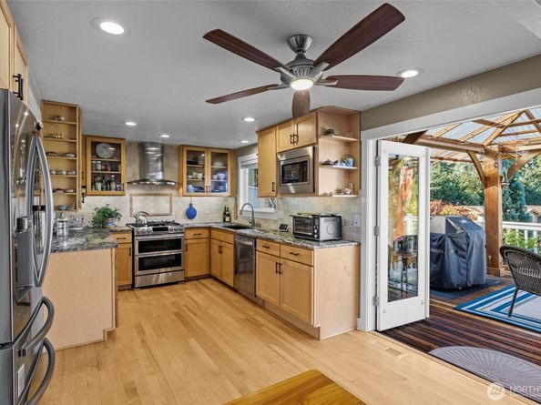 11303 126th Avenue NE, Kirkland WA 98033