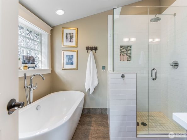 616 N 45th Street A, Seattle WA 98103