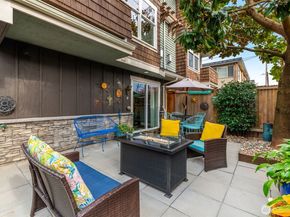 616 N 45th Street A, Seattle WA 98103