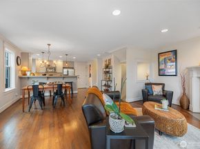 616 N 45th Street A, Seattle WA 98103