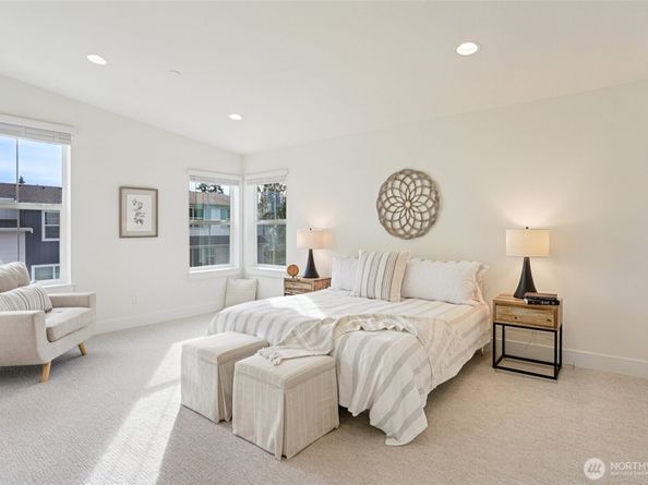 11 160th Place SE, Bothell WA 98012