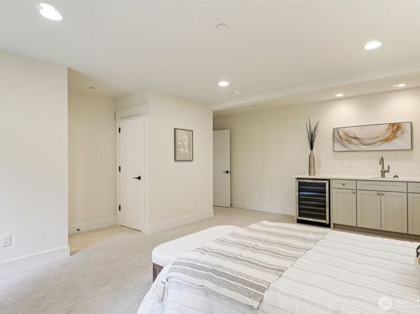 11 160th Place SE, Bothell WA 98012