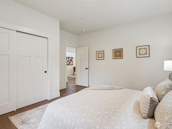 11 160th Place SE, Bothell WA 98012