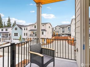 11 160th Place SE, Bothell WA 98012