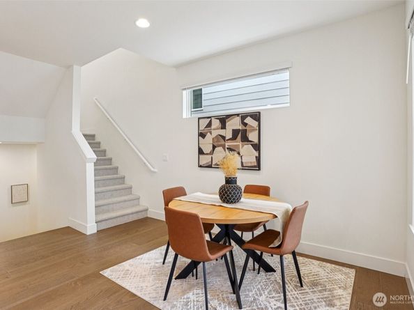 11 160th Place SE, Bothell WA 98012
