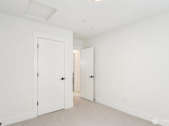 11 160th Place SE, Bothell WA 98012