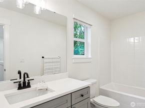 11 160th Place SE, Bothell WA 98012